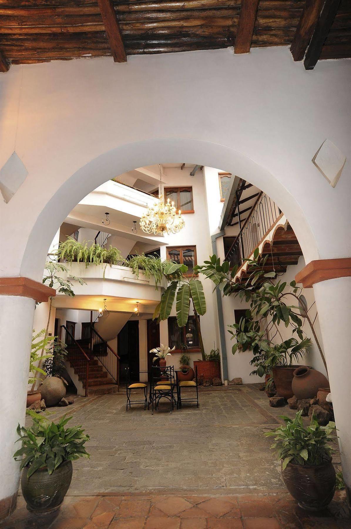 Hostal Recoleta Sur Sucre Bagian luar foto